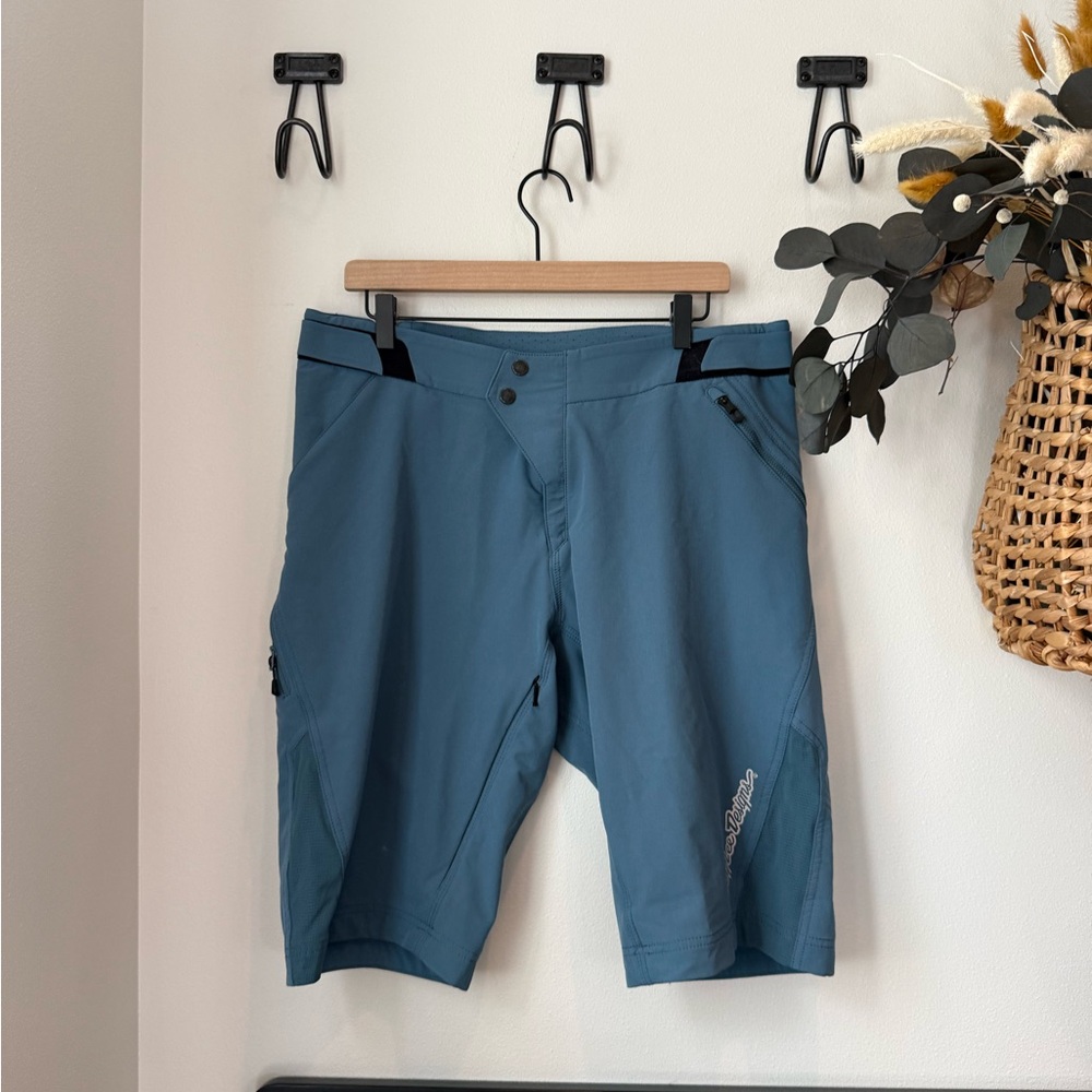 Men's Mountain Biking Shorts in Slate Blue